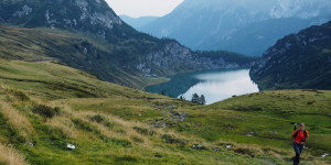 Beitragsbild des Blogbeitrags Seenwanderung mit Übernachtung am Tappenkarsee 