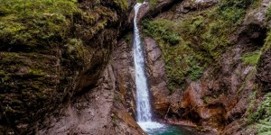 Beitragsbild des Blogbeitrags Raggaschlucht: wandern im Naturdenkmal 
