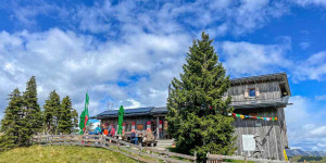 Beitragsbild des Blogbeitrags Wanderung in den Gailtaler Alpen mit Ausgangspunkt Zollnersee-Hütte 