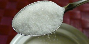 Beitragsbild des Blogbeitrags Birkenzucker, Reissirup & Co – wie gesund ist Zuckerersatz wirklich?