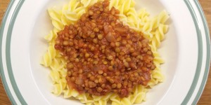 Beitragsbild des Blogbeitrags Vegane Linsenbolognese