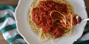 Beitragsbild des Blogbeitrags Vegane Bolognese 