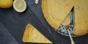 Beitragsbild des Blogbeitrags Göttlicher veganer Cheesecake 