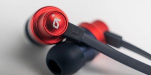 Beitragsbild des Blogbeitrags Astro Gaming stellt den In-Ear-Monitor A03 für Konsolen- und Mobile Gaming vor