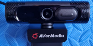 Beitragsbild des Blogbeitrags [Test] AVerMedia Full HD Webcam PW315 