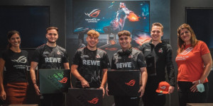 Beitragsbild des Blogbeitrags ASUS Gaming-Marke “Republic of Gamers” ist neuer Hardware Partner eSport des 1. FC Köln 