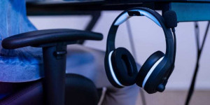 Beitragsbild des Blogbeitrags Trust präsentiert neues kabelloses und umweltfreundliches Gaming-Headset „Thian“