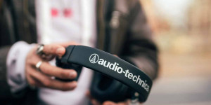 Beitragsbild des Blogbeitrags Audio-Technica ATH-M20xBT: Kabelloser Over-Ear-Kopfhörer in Studioqualität 