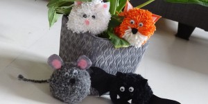 Beitragsbild des Blogbeitrags Quastentierchen mit dem Pom Pom Maker machen