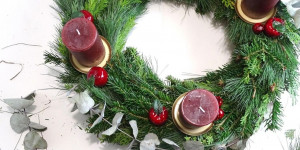 Beitragsbild des Blogbeitrags Adventskranz selber binden – mit Video-Anleitung