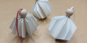 Beitragsbild des Blogbeitrags Weihnachtsdeko aus Papier