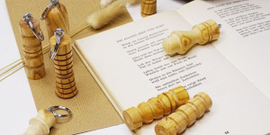 Beitragsbild des Blogbeitrags Schlüsselanhänger aus Holz selbst drechseln
