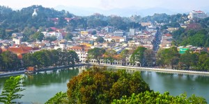 Beitragsbild des Blogbeitrags Sri Lankas Hauptstadt im Hochland: 10 Dinge, die man in Kandy erleben muss