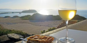 Beitragsbild des Blogbeitrags Food-Guide für Naxos: 12 Spezialitäten, die man bei einem Urlaub auf Naxos essen muss