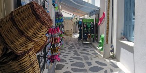 Beitragsbild des Blogbeitrags Shopping-Guide für Naxos: 17 Läden abseits der Touristenmassen auf Naxos 