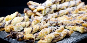 Beitragsbild des Blogbeitrags Blätterteig mit Nutella und Duplo
