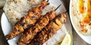 Beitragsbild des Blogbeitrags Shawarma vom Grill: Hühnerfleisch auf Arabisch 