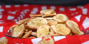 Beitragsbild des Blogbeitrags Resteverwertung: Brotchips