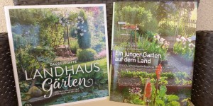 Beitragsbild des Blogbeitrags Landhausgärten: 2 zauberhafte Bücher 