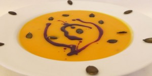Beitragsbild des Blogbeitrags Kürbiscremesuppe Rezept