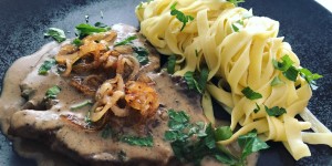 Beitragsbild des Blogbeitrags Kathi’s Rindersaftschnitzel