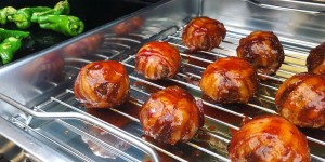 Beitragsbild des Blogbeitrags Cheddar Cheese Moink Balls