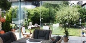 Beitragsbild des Blogbeitrags Wintergarten oder Terrassenüberdachung – was soll ich nehmen?