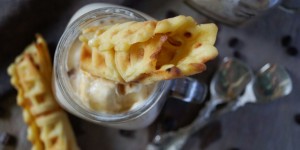 Beitragsbild des Blogbeitrags Eiskaffee mit selbstgemachten Eiswaffeln