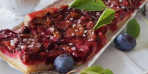 Beitragsbild des Blogbeitrags Obstkuchen Spezial: Der Zwetschgendatschi oder Zwetschkenkuchen vom Blech