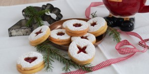 Beitragsbild des Blogbeitrags Linzeraugen – Weihnachtsplätzchen Teil 1