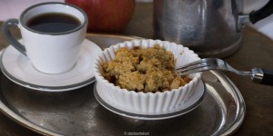 Beitragsbild des Blogbeitrags Mealprep zum Frühstück: Warmer Apfel-Hafer-Auflauf (gesundes Frühstück)