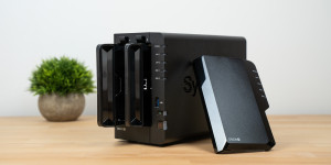 Beitragsbild des Blogbeitrags Synology DS220+ Testbericht – Positive & Negative Punkte 