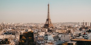 Beitragsbild des Blogbeitrags INSTAGRAM PHOTO SPOTS IN PARIS | BY Dorie