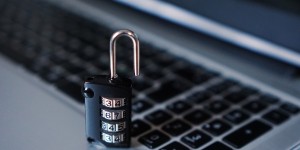 Beitragsbild des Blogbeitrags BitLocker-Laufwerksverschlüsselung aktivieren