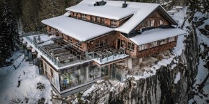 Beitragsbild des Blogbeitrags Von der Dolomitenhütte zur Kalsbader Hütte beim traumhaften Laserzsee