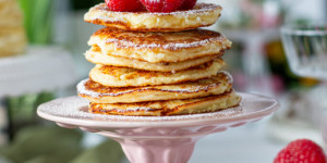 Beitragsbild des Blogbeitrags Topfen-Grieß Pancakes (proteinreich) 