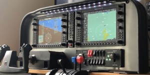 Beitragsbild des Blogbeitrags Aerosoft sichert sich die exklusiven Vertriebsrechte für die Flugsimulations-Hardware von RealSimGear