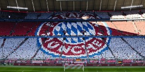 Beitragsbild des Blogbeitrags eFootball PES 2020: FC Bayern München vs. Schalke 04 im Livestream