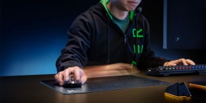 Beitragsbild des Blogbeitrags Razer: Acari – das Mauspad für den blitzschnellen Sieg 