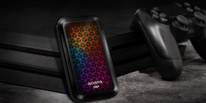 Beitragsbild des Blogbeitrags Adata bringt externe SSD SE770G mit RGB auf den Markt 