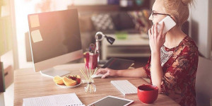 Beitragsbild des Blogbeitrags Home-Office: die richtige Ausstattung für professionelles Arbeiten