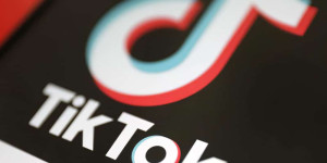 Beitragsbild des Blogbeitrags Immer mehr Nutzer misstrauen TikTok-News 