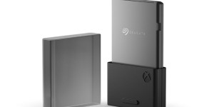 Beitragsbild des Blogbeitrags Xbox Series X|S: Zeit zum Aufrüsten! Preis der Speichererweiterungskarte von Seagate ist im freien Fall