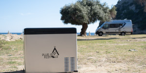 Beitragsbild des Blogbeitrags IceCube Kühlbox von Plugin Festival im großen Test