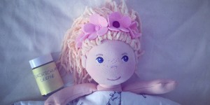 Beitragsbild des Blogbeitrags So schläft dein Baby durch
