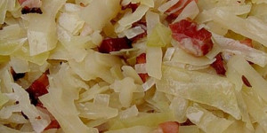 Beitragsbild des Blogbeitrags Warmer Krautsalat