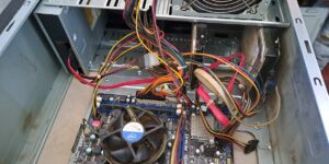Beitragsbild des Blogbeitrags Ein ATX-Netzteil gab den Geist auf – Teil 1