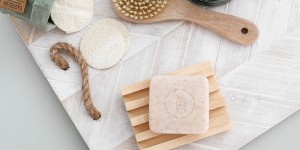 Beitragsbild des Blogbeitrags Das hat sich gewaschen: Zwei DIY Ideen für praktische Seifenablagen aus Holz zum einfachen Selbermachen
