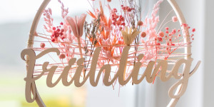 Beitragsbild des Blogbeitrags Runde Sache: DIY Dekoring mit Trockenblumen