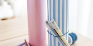 Beitragsbild des Blogbeitrags DIY Geschenk zum Schulanfang: XXL-Stift aus einer Chipsdose
